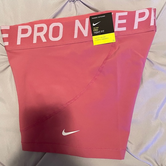 Brand New Nike Pro 3” Shorts - Picture 6 of 6